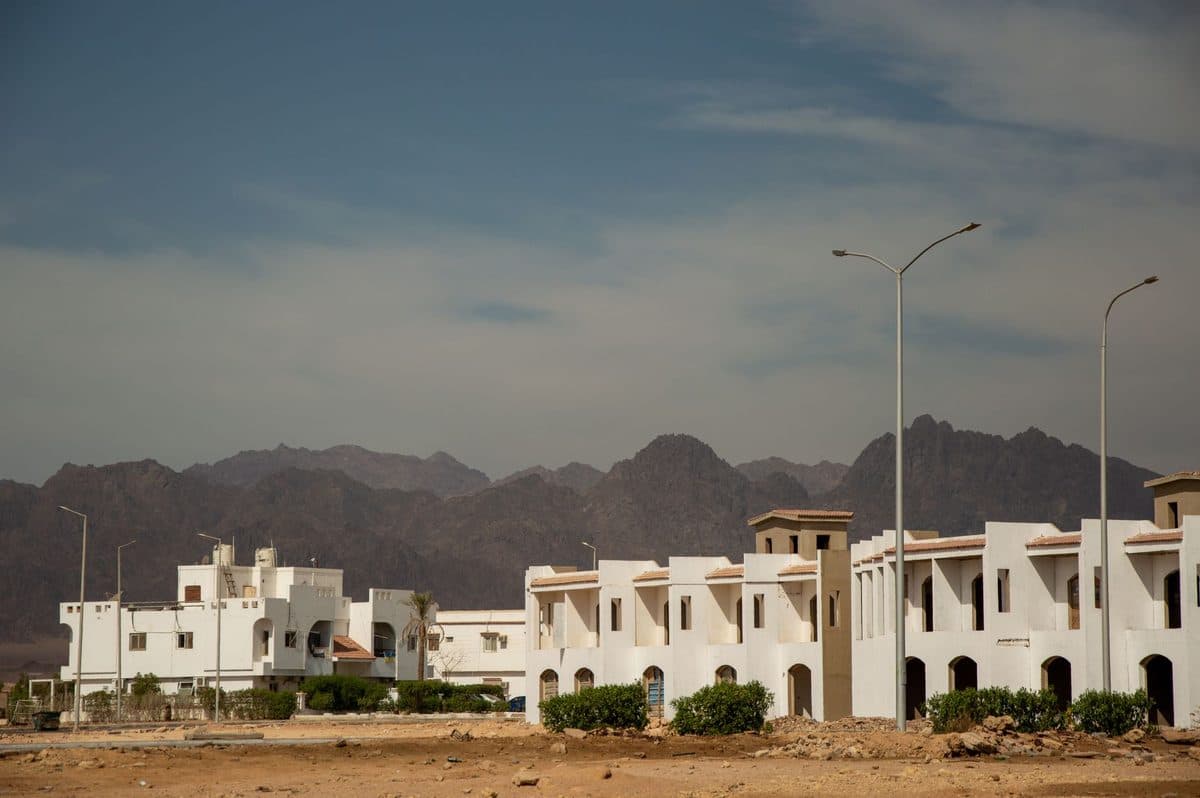Southwest Las Vegas Neighborhood Guide: Where to Live