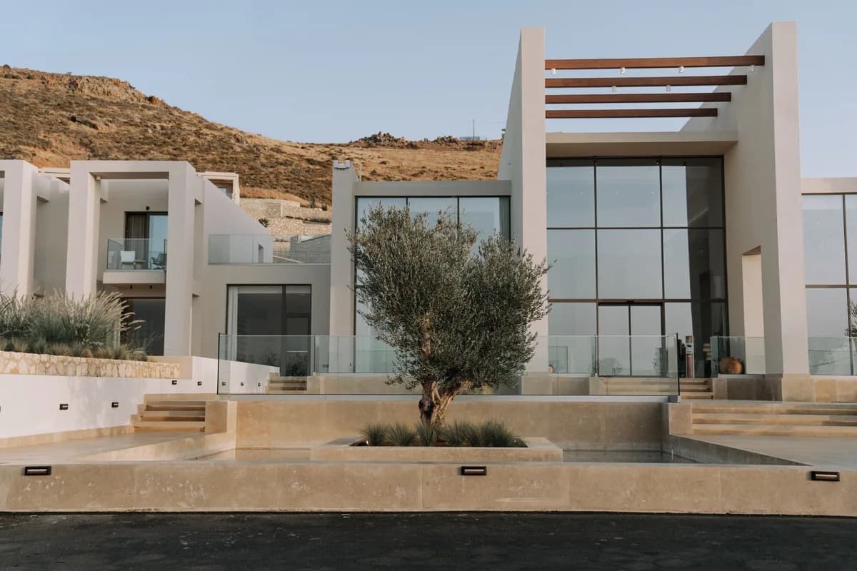 Summerlin vs. Henderson: Which Las Vegas Suburb Fits You? — additional context